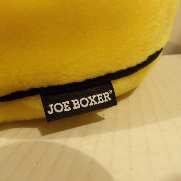 Joe Boxer Bedding Joe Boxer Smiley Happy Face Plush Decorative